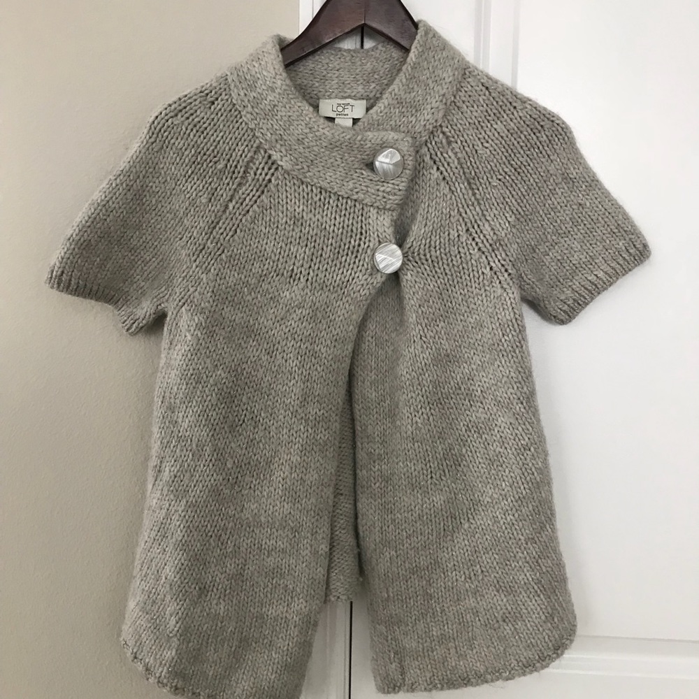 Ann Taylor Loft. Super cute and comfortable - Picture 2 of 3